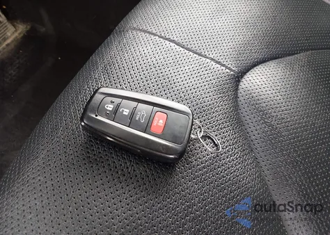 2022 Toyota Highlander Platinum z USA, uszkodzony, nr VIN 5TDFZRBH2NS196244